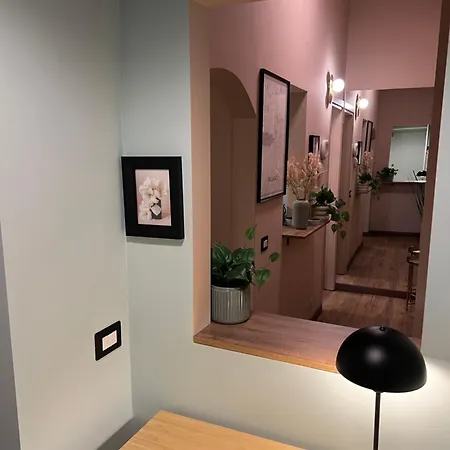 Charme And Cozy Apartment 3 Km Away From Duomo Milan Exterior photo