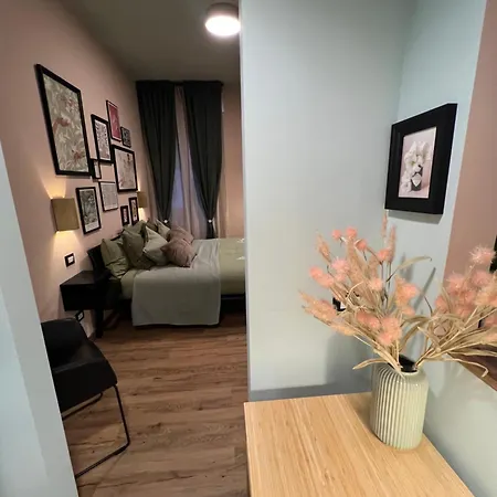 Charme And Cozy Apartment 3 Km Away From Duomo Milan Exterior photo